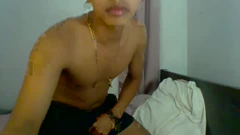 boyax16 online show from December 12, 2024, 2:33 pm