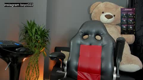 boyc02_ online show from February 25, 2025, 11:55 pm