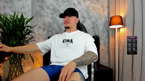 boyc02_ online show from November 25, 2025, 1:16 am