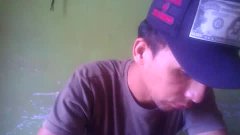 Boy online show from February 1, 2025, 7:13 pm