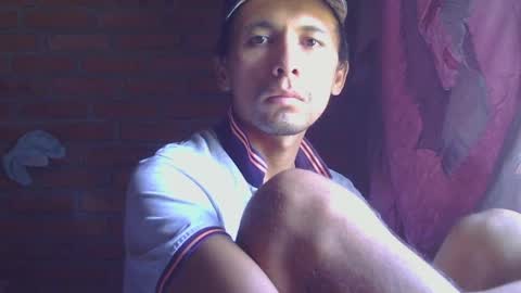 Snapshot of boycumlatino21 chatting on April 14, 2026, 4:57 pm Boy online show from April 14, 2026, 4:57 pm