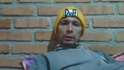 Snapshot of boycumlatino21 chatting on April 18, 2026, 4:27 am Boy online show from April 18, 2026, 4:27 am
