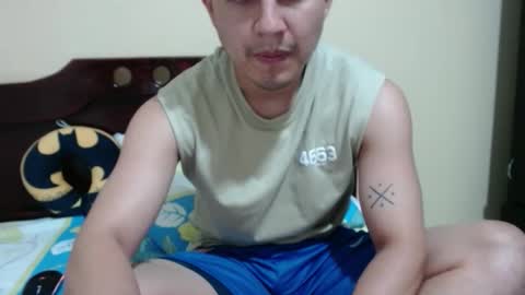 Snapshot of boyfit2023 chatting on May 6, 2026, 2:40 am boyfit2023 online show from May 6, 2026, 2:40 am