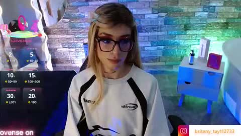Snapshot of boyfox_tay chatting on September 22, 2025, 3:41 am boyfox_tay online show from September 22, 2025, 3:41 am