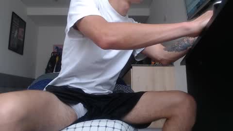 Felipe  online show from November 27, 2025, 5:15 pm