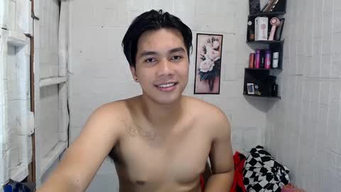 Snapshot of boyinyourfantasy chatting on December 19, 2024, 10:21 pm Dex online show from December 19, 2024, 10:21 pm