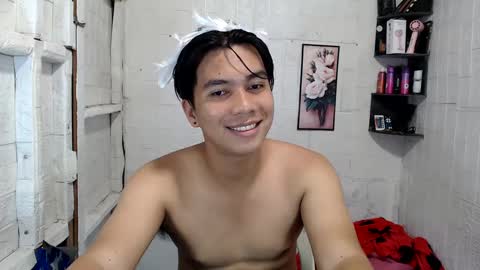 Snapshot of boyinyourfantasy chatting on December 23, 2024, 10:23 pm Dex online show from December 23, 2024, 10:23 pm