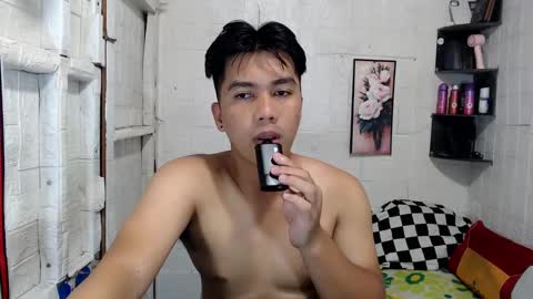 Snapshot of boyinyourfantasy chatting on January 7, 2025, 1:28 am Dex online show from January 7, 2025, 1:28 am