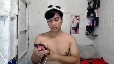 Snapshot of boyinyourfantasy chatting on February 4, 2025, 7:00 pm Dex online show from February 4, 2025, 7:00 pm