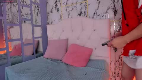 Axel  Chris online show from November 26, 2025, 1:12 pm