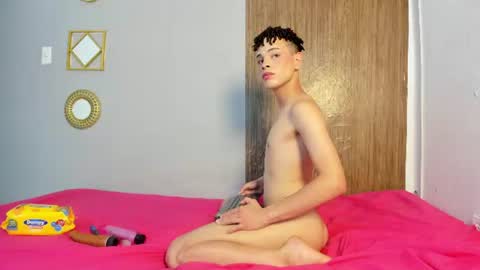 Snapshot of boys_hotparty chatting on July 4, 2026, 6:47 pm ALEX - TAYLER -MIKE online show from July 4, 2026, 6:47 pm