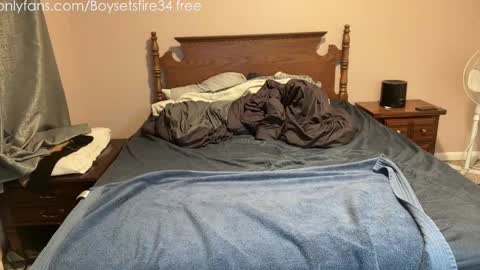 Snapshot of boysetsfire34 chatting on February 10, 2025, 11:02 pm boysetsfire34 online show from February 10, 2025, 11:02 pm