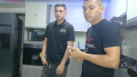 Angelo Mark Fernando Taylor online show from December 17, 2025, 11:38 am