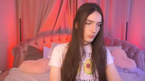 Snapshot of boytemptation chatting on October 1, 2025, 1:44 am Nova online show from October 1, 2025, 1:44 am