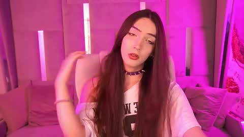 Snapshot of boytemptation chatting on November 6, 2025, 10:43 pm Nova online show from November 6, 2025, 10:43 pm