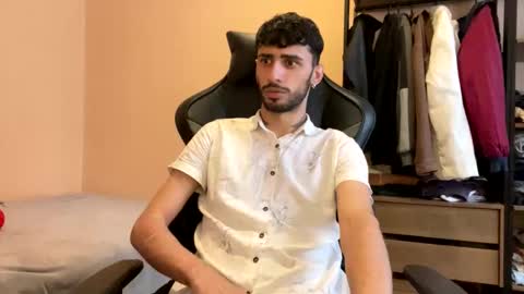 Snapshot of boyzinm2 chatting on November 28, 2025, 11:13 am boyzinm2 online show from November 28, 2025, 11:13 am