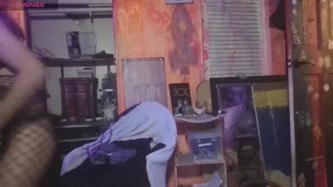 Snapshot of bpdbrittany chatting on February 18, 2025, 12:15 am bpdbrittany online show from February 18, 2025, 12:15 am