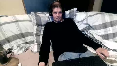 Snapshot of bponie1 chatting on October 31, 2025, 2:12 am bponie1 online show from October 31, 2025, 2:12 am