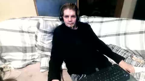 bponie1 online show from November 15, 2025, 3:59 am