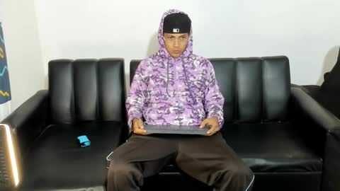 Snapshot of br4ndon_cooper chatting on May 4, 2026, 7:37 am Brandon online show from May 4, 2026, 7:37 am