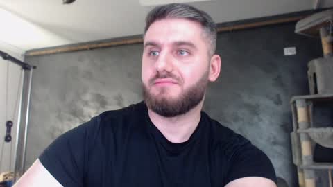 ask me online show from January 29, 2025, 9:39 pm