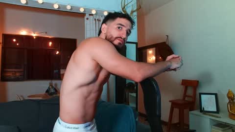 Bradley Martinez online show from January 30, 2025, 12:18 am