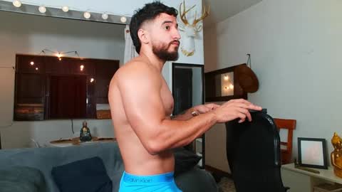 Bradley Martinez online show from February 3, 2025, 10:54 pm