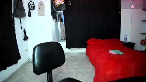 Snapshot of bradley_strong_ chatting on July 9, 2026, 2:37 am Bradley Strong online show from July 9, 2026, 2:37 am
