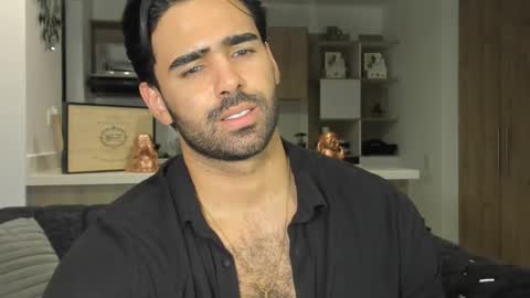 bradleymartin7 online show from February 15, 2025, 1:42 am