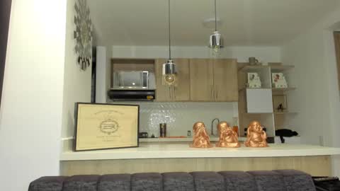 bradleymartin7 online show from February 27, 2025, 3:14 am