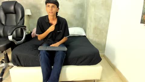 Snapshot of brady_tyson chatting on June 6, 2026, 3:33 am Brady online show from June 6, 2026, 3:33 am
