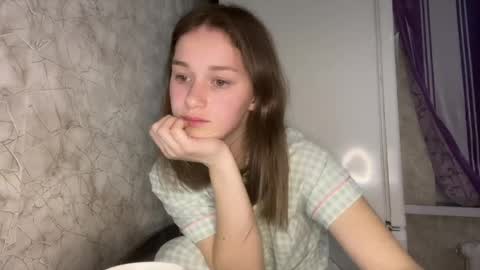Snapshot of bralkissy chatting on April 25, 2026, 5:54 pm Kate online show from April 25, 2026, 5:54 pm