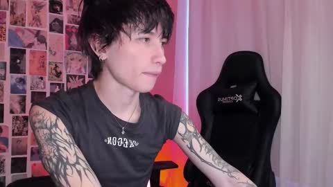 Brand online show from October 22, 2025, 9:47 pm