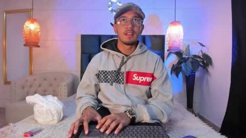 Snapshot of brand_collins chatting on November 26, 2025, 11:11 am Brand online show from November 26, 2025, 11:11 am