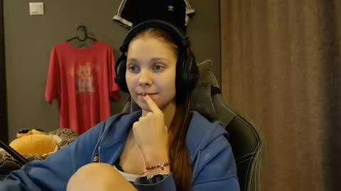 Alice online show from November 19, 2025, 3:34 pm