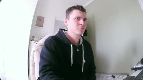 brandinator__cb online show from April 27, 2026, 7:28 am