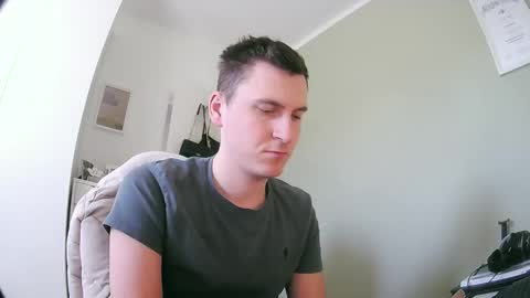 brandinator__cb online show from April 29, 2026, 8:40 am