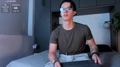 brandon_starkk online show from March 10, 2026, 11:48 am