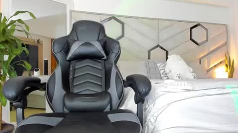 Brandon and Nath online show from January 23, 2025, 9:18 pm