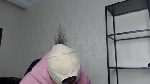 BrandonTateX online show from December 5, 2024, 1:38 pm