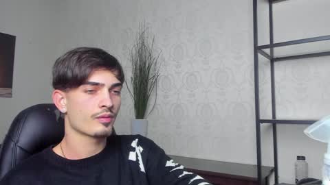 BrandonTateX online show from December 13, 2024, 4:27 pm