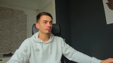 BrandonTateX online show from February 1, 2025, 9:32 am