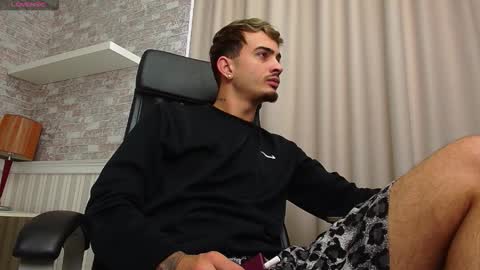 BrandonTateX online show from September 17, 2025, 8:38 am