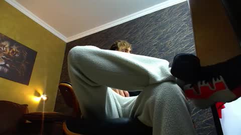 BrandonTateX online show from November 20, 2025, 8:47 am