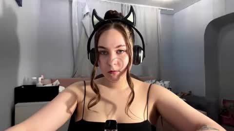 Eva online show from March 10, 2026, 1:16 pm