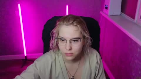 Snapshot of brandy__stars chatting on January 31, 2025, 1:54 am Belle online show from January 31, 2025, 1:54 am