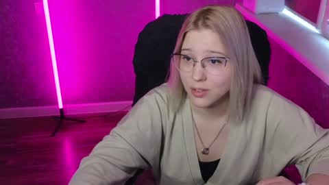 Snapshot of brandy__stars chatting on January 31, 2025, 4:58 am Belle online show from January 31, 2025, 4:58 am