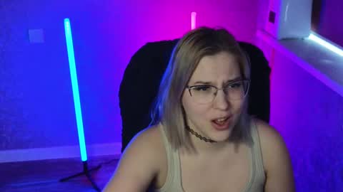 Snapshot of brandy__stars chatting on March 7, 2025, 8:13 am Belle online show from March 7, 2025, 8:13 am