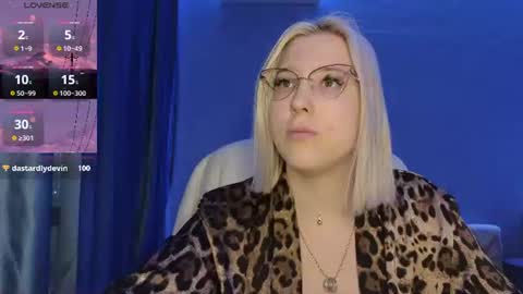 Snapshot of brandy__stars chatting on July 2, 2026, 3:29 pm Belle online show from July 2, 2026, 3:29 pm