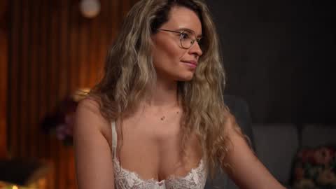 Alex online show from December 22, 2024, 8:05 am